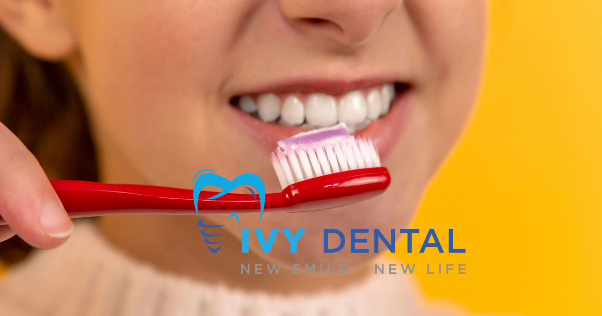 nha khoa ivy - vệ sinh răng miệng sau khi cấy ghép implant